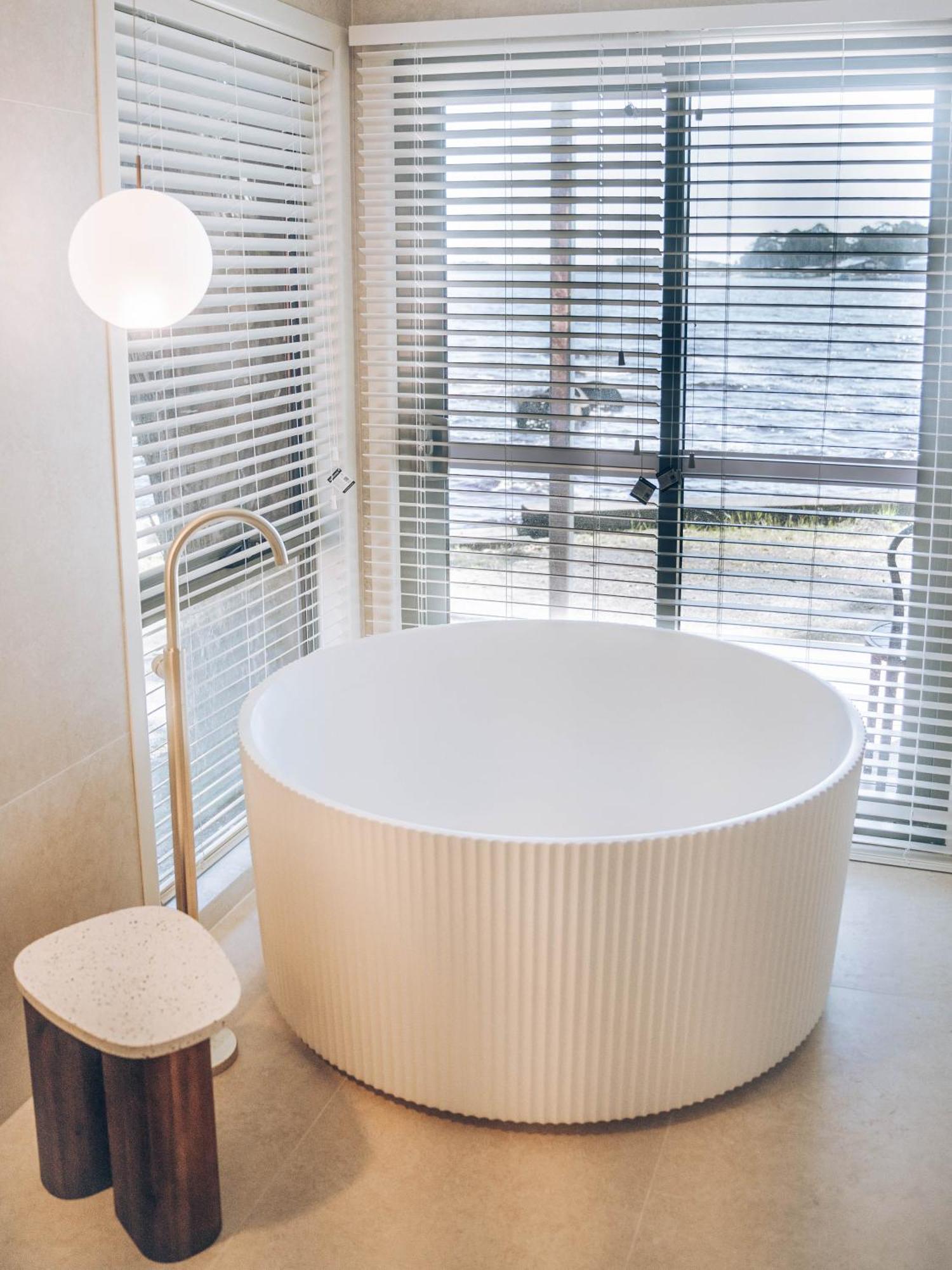 Risby Cove Boutique Hotel Strahan Bagian luar foto