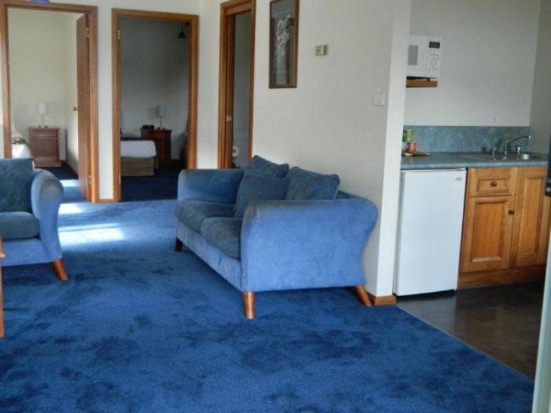 Risby Cove Boutique Hotel Strahan Bagian luar foto