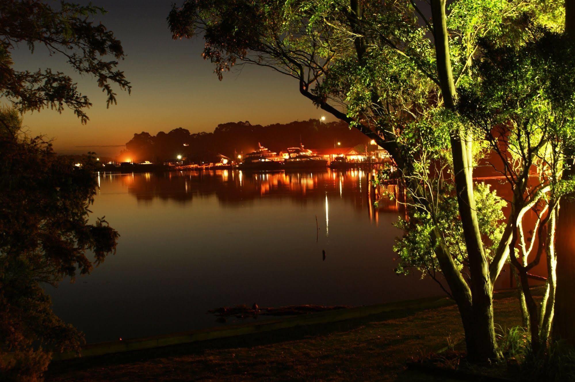 Risby Cove Boutique Hotel Strahan Bagian luar foto